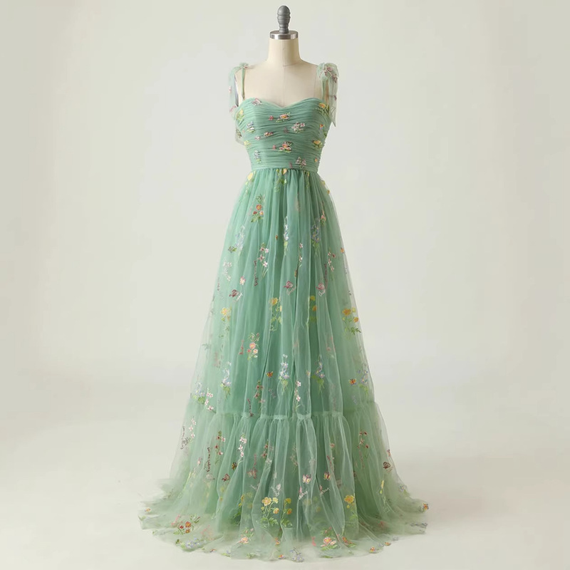 Strappy Evening Dress 2026 New Style Elegant Forest-Style Lace Dress Suitable for Annual Meetings and Everyday Wear