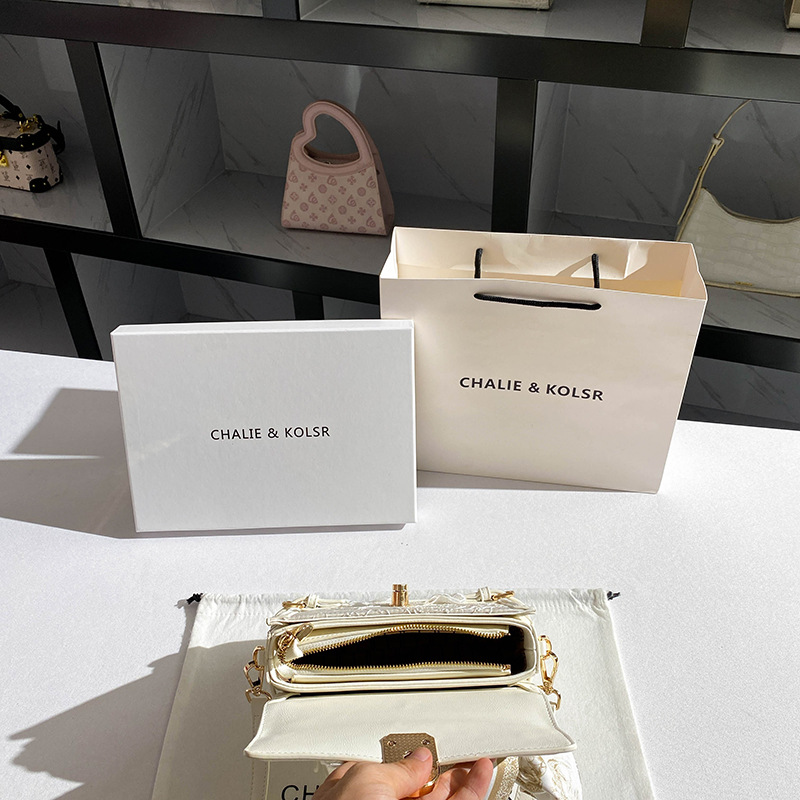 Box, bag, high-end, with embroidery