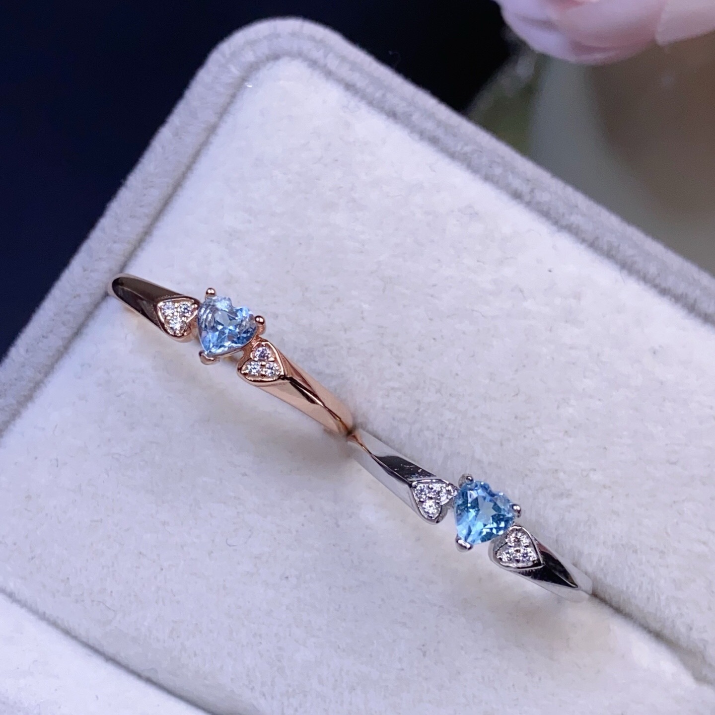 Topaz ring with flawless quality and excellent fire color, main stone size 4mm. 925 silver finely crafted inlay