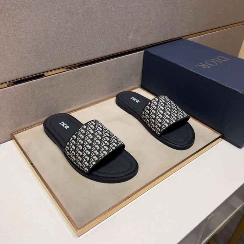 2025 nuevo estilo de gama alta tendencia personalidad chanclas moda casual hermosas chanclas todo fósforo zapatillas de comercio exterior