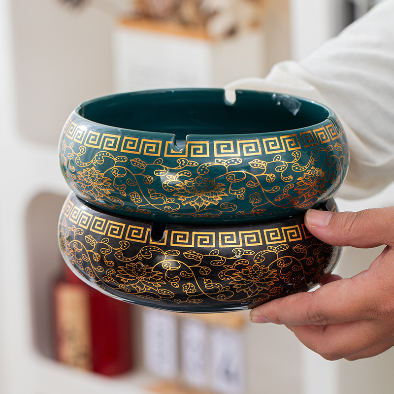 Big creative retro ashtray for living room for office