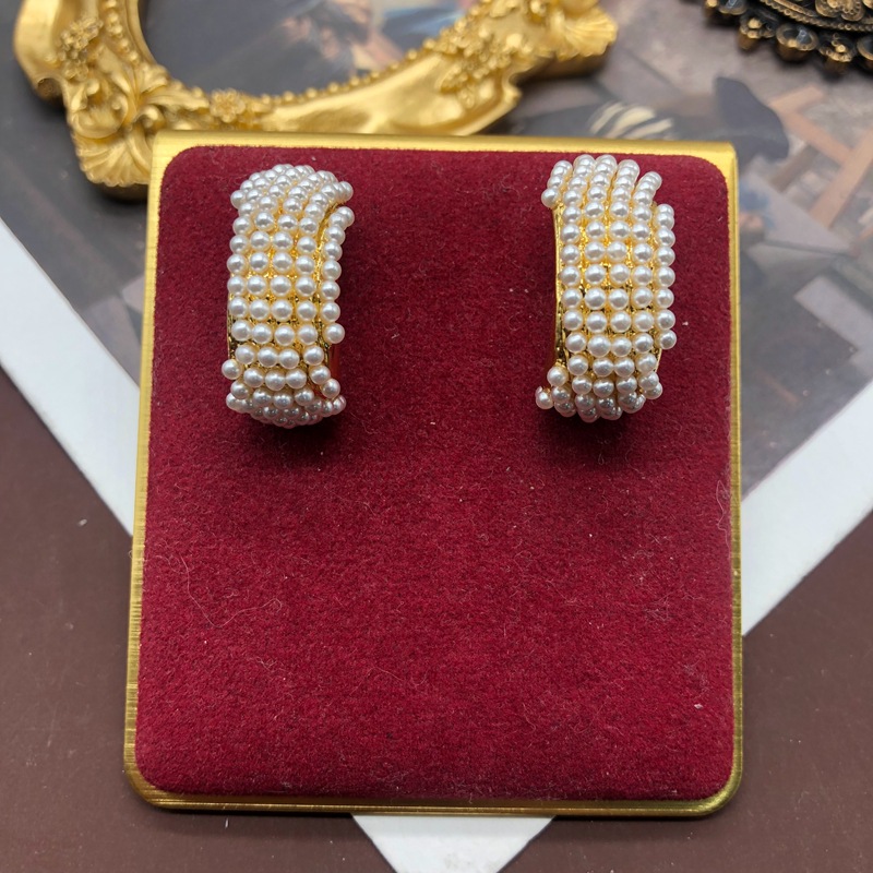 10g Weight Artificial Pearls Inlay Material Ear Studs Classification 1 Pair Quantity Daily Occasion Alloy Material Heart Shape Pattern Women'S Gender Plating Design Retro Style 1 Pair Retro Heart Shape Alloy Plating Artificial Pearls Women's Ear Studs 3
