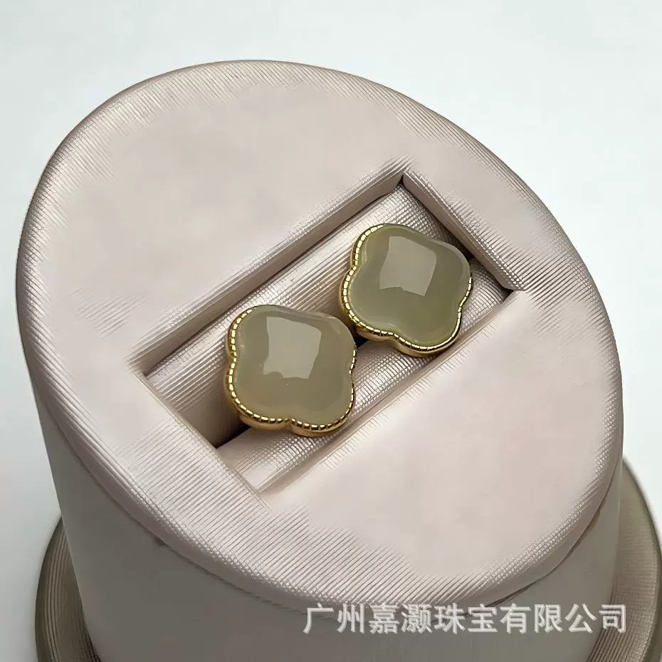 Серьги Jiahao из белого нефрита «Четырехлистный клевер», инкрустированные серебром S925 с позолотой, изысканные, простые, оптовая продажа напрямую от производителя