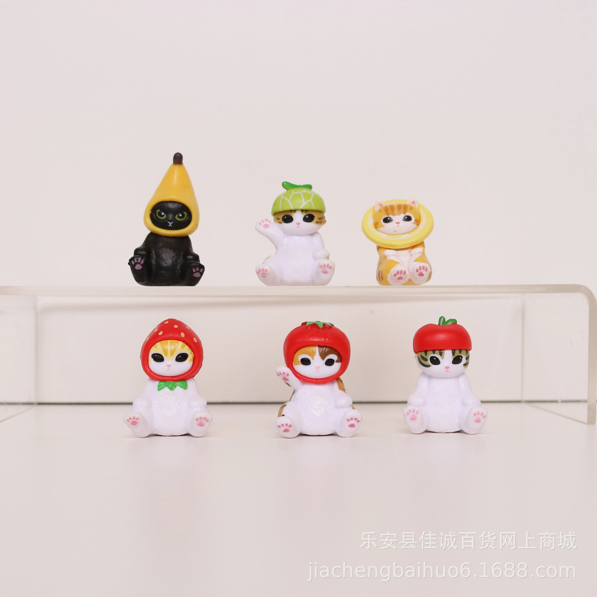 Una variedad de adornos para coche con temática de gatos, gatos retorcidos, gatos gashapon, regalos creativos para gatos y figuras coleccionables.