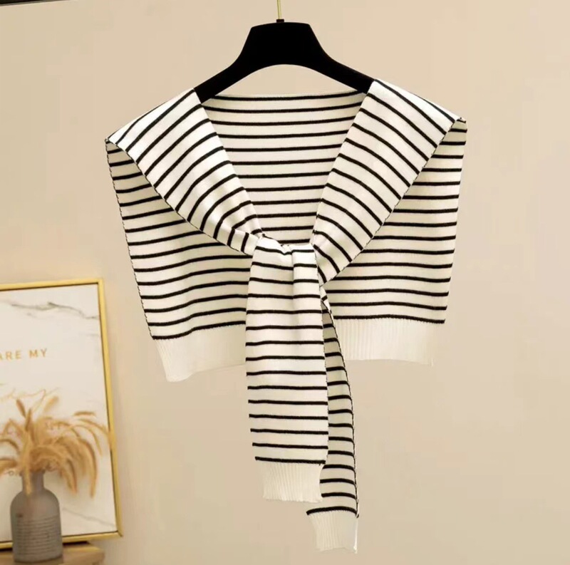 2024 New Knitted Striped Shawl Outside High-end Women's Summer Air-conditioning Room Neck Waistcoat Warm Neck for Autumn and Winter