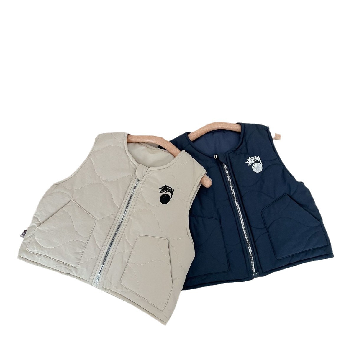 Chaleco de algodón bordado para niños y niñas de estilo coreano de primavera, Otoño e Invierno estilo occidental que combina todo el chaleco acolchado cálido en stock suministro directo