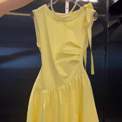 プラセンタフレンチノースリーブドレス女性のための 2025 夏の新しいニッチな優しいスタイルのウエスト痩身妖精スカート