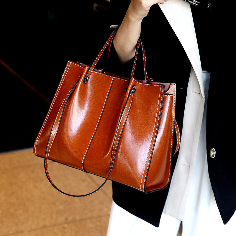 Large-Capacity Handbag, Retro Commuter Bag, Shoulder Tote Bag, Genuine Leather Women's Bag, High-End Oil Wax Leather Shoulder Bag Large-Capacity Handbag, Retro Commuter Bag, Shoulder Tote Bag, Genuine Leather Women's Bag, High-End Oil Wax Leather Shoulder Bag