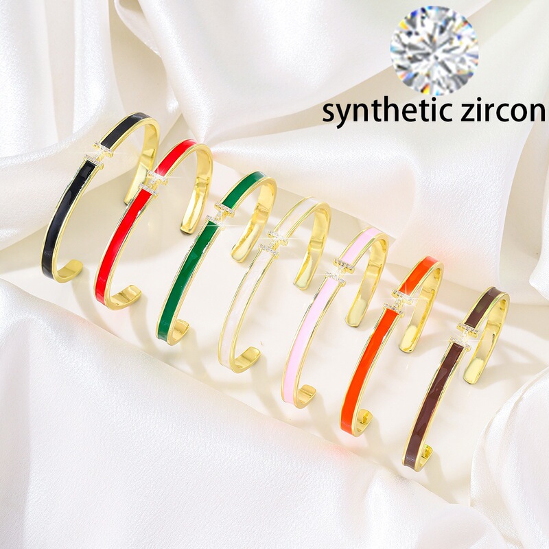 Zircon Letter Open Bracelet, Light Luxury, High-End Feel, Commuter Bracelet, Exquisite and Fashionable New Jewelry for Women Zircon Letter Open Bracelet, Light Luxury, High-End Feel, Commuter Bracelet, Exquisite and Fashionable New Jewelry for Women