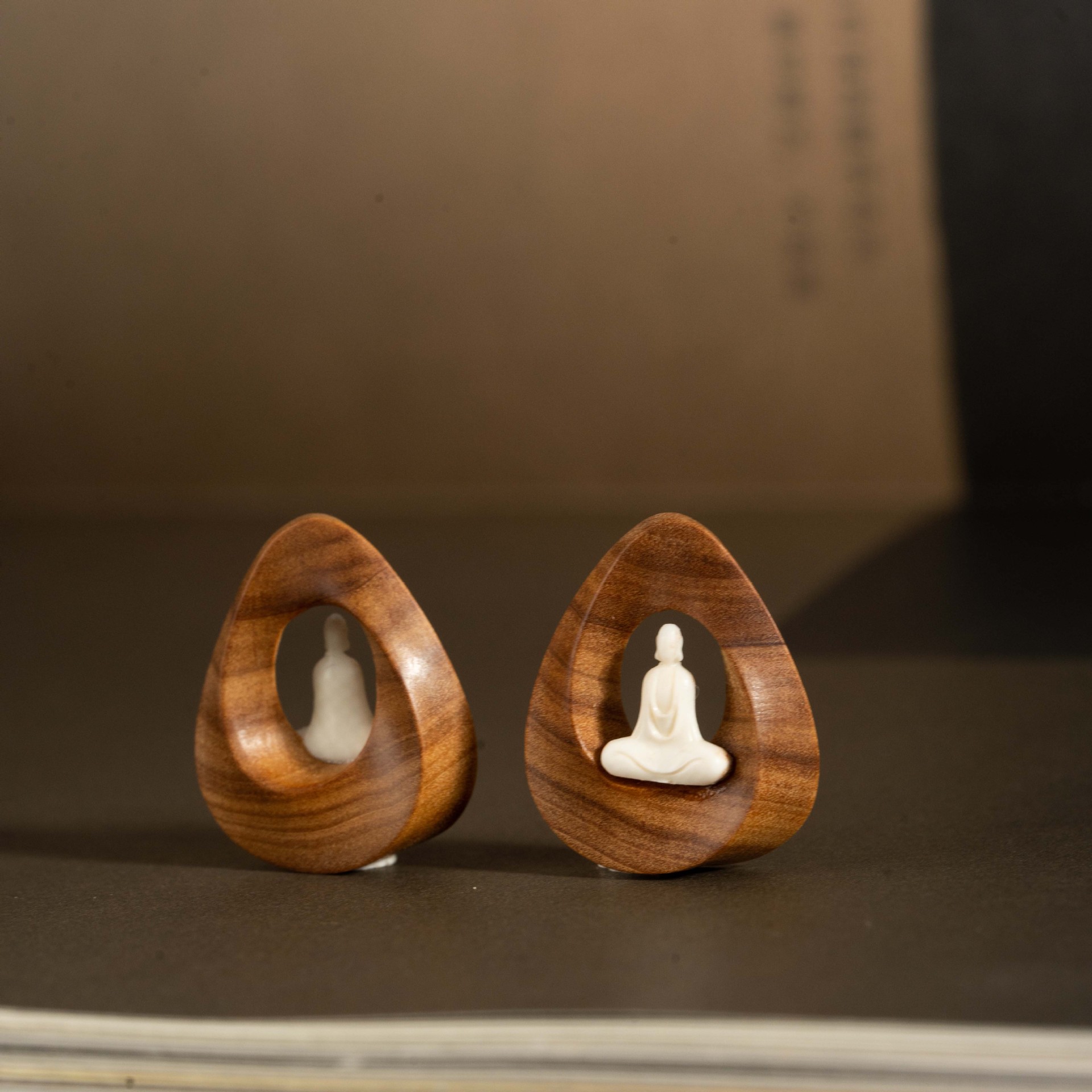 Natural Laoshan sandalwood carving inlaid with mammoth ivory, refrigerator magnets, decorative beads, accessories, Buddhist beads, decorative pendants