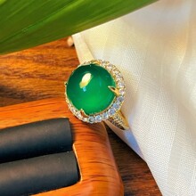 冰种阳绿蛋面天然绿玉髓玛瑙戒指女新中式复古小众玉石戒指送妈妈