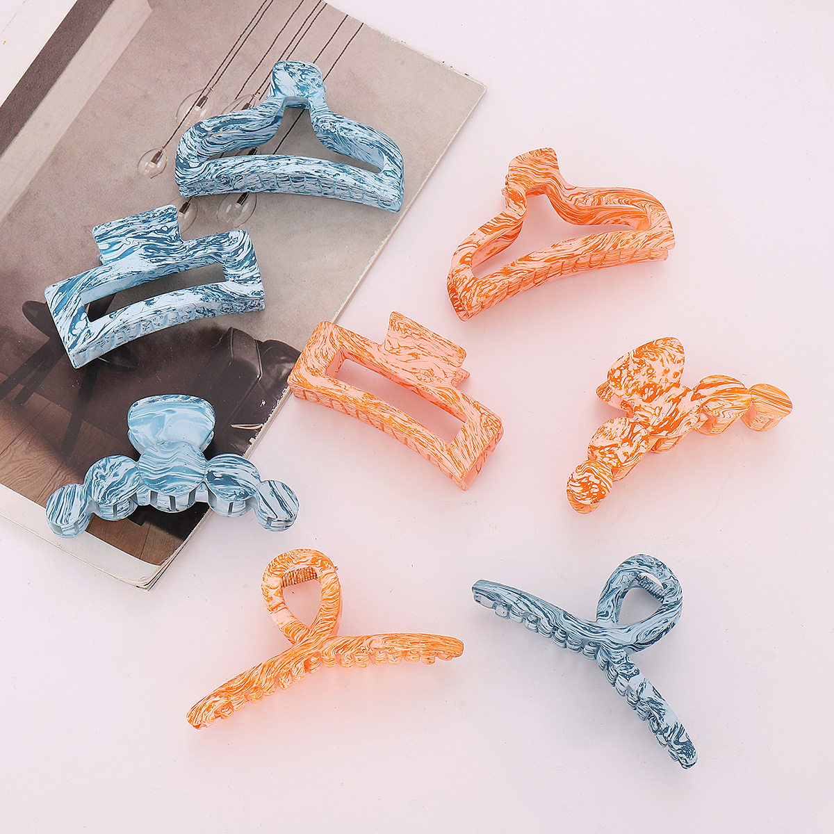 55g Weight Fashion Tie Dye Metal Hair Claws