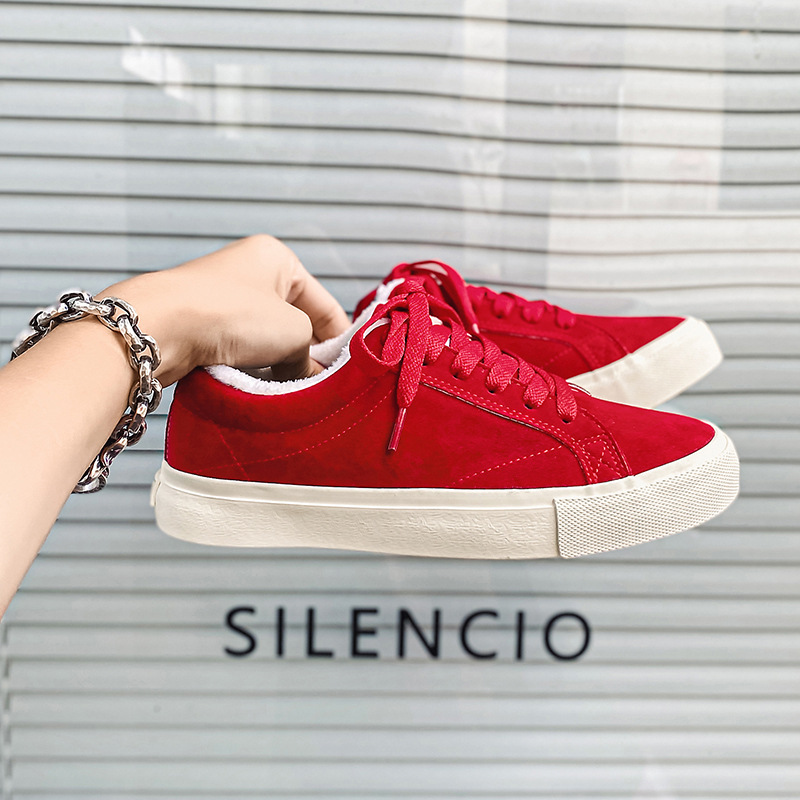 Invierno nuevos zapatos de tablero de moda todo a juego de lana forrada cálido par zapatos de lona estudiante masculino zapatos casuales al por mayor