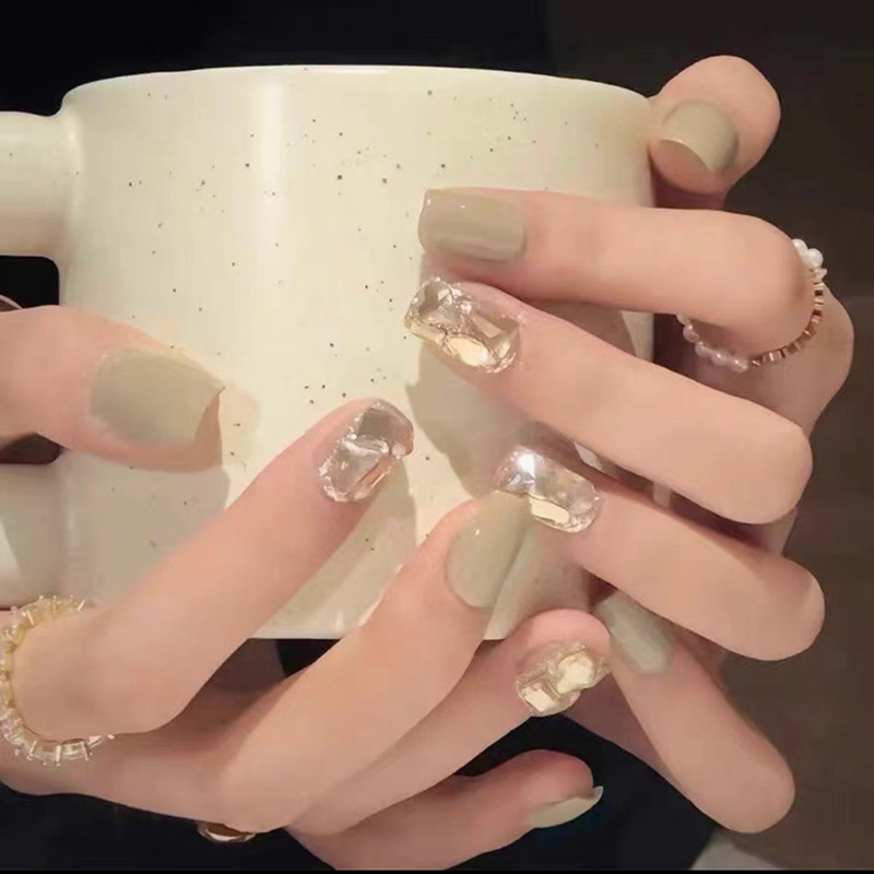 Yi danza de uñas de desgaste largo pegatinas diamante parche de uñas terminado uñas falsas en línea celebridad mismo estilo parche desmontable