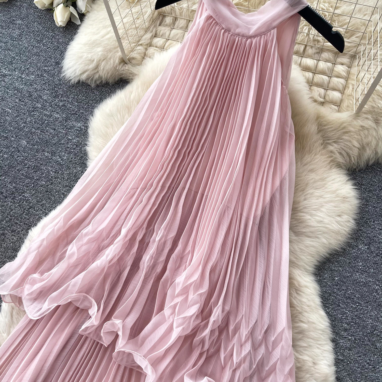 French Style Women's Halter Neck Dress Sleeveless Sweet Youthful Pleated High Waisted Cake Skirt Long Summer Fairy Vacation Dress_ecoleips.com