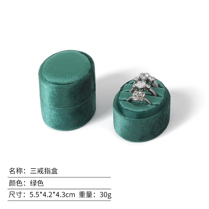 Mini Caja de Joyas Ovalada de Franela para Anillos y Parejas