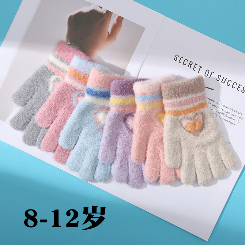 Keep warm winter children's knitted gloves writing