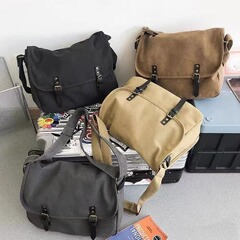 Ins日系香港風原宿文芸学生シングルショルダーバッグ女性韓国版レトロカジュアル個性工装郵便バッグ男性