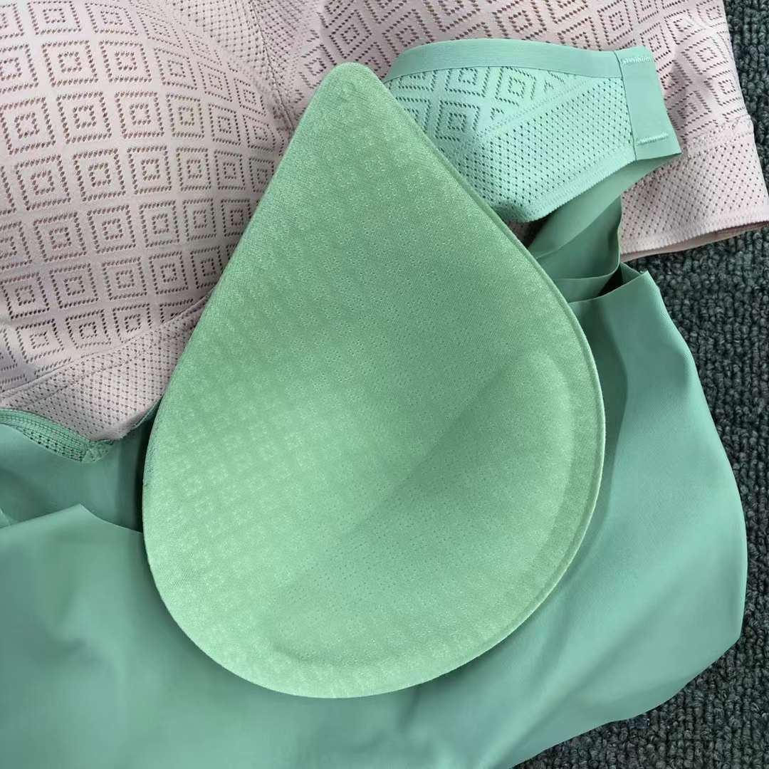 Nueva ropa interior deportiva de color sólido de las mujeres pequeño pecho push up pecho grande pequeño sujetador inalámbrico adhesivo sin costuras Sujetador deportivo