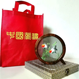 刺绣工艺品;布艺绣品;工艺画