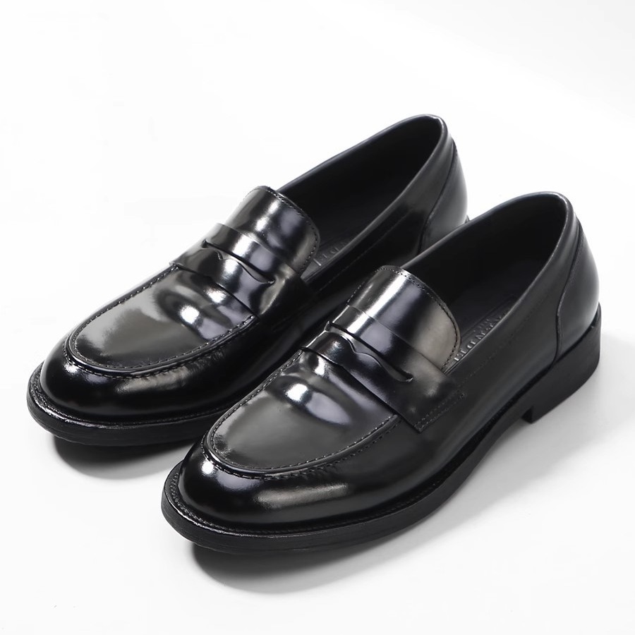Leather outsole loafers a slip-on wedding shoes Fashion low luxury men's shoes_vogvips.com
