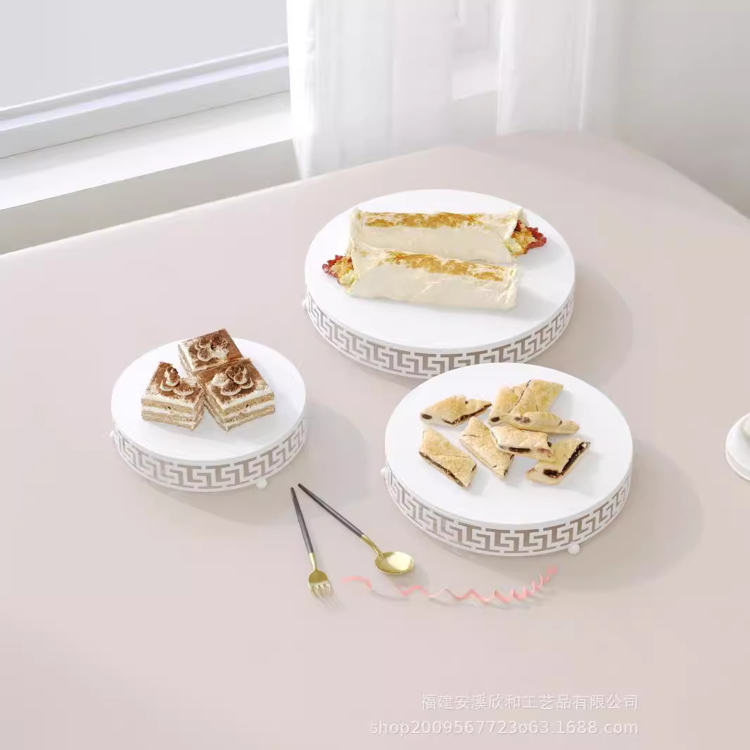 Fijación de pastel de hierro forjado de oro / bandeja de pastel de tres piezas / bandeja de frutas / bandeja de bodas de West Point