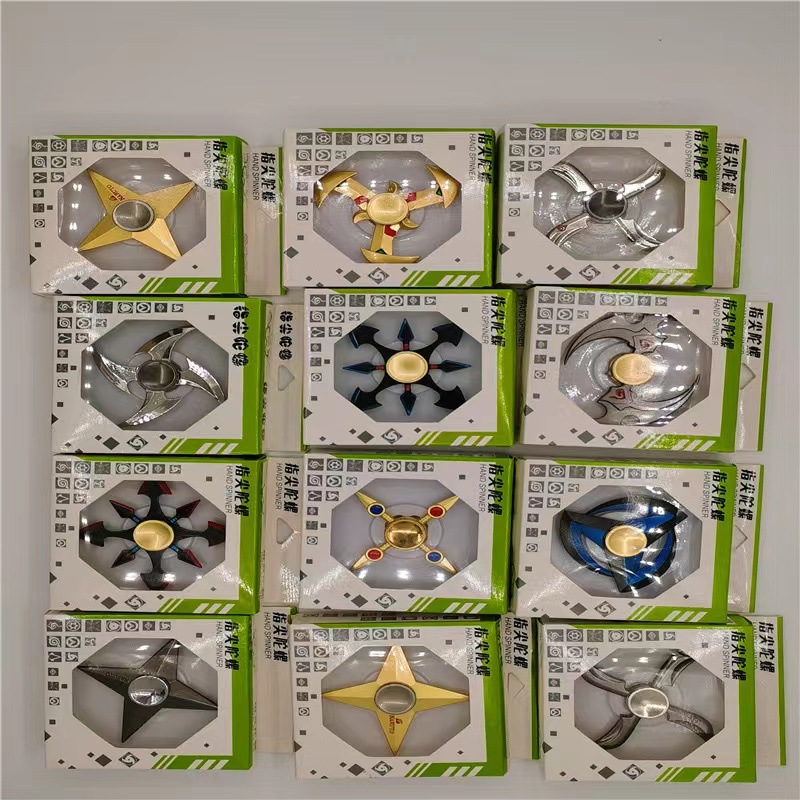 Top de la punta del dedo de aleación de Naruto (caja de color al azar de estilo promocional con pérdidas)