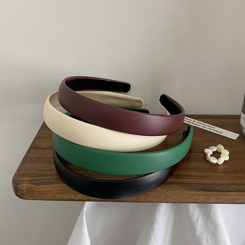 Korean retro fashionable PU leather headband French style girl's hairband hairpin when going out