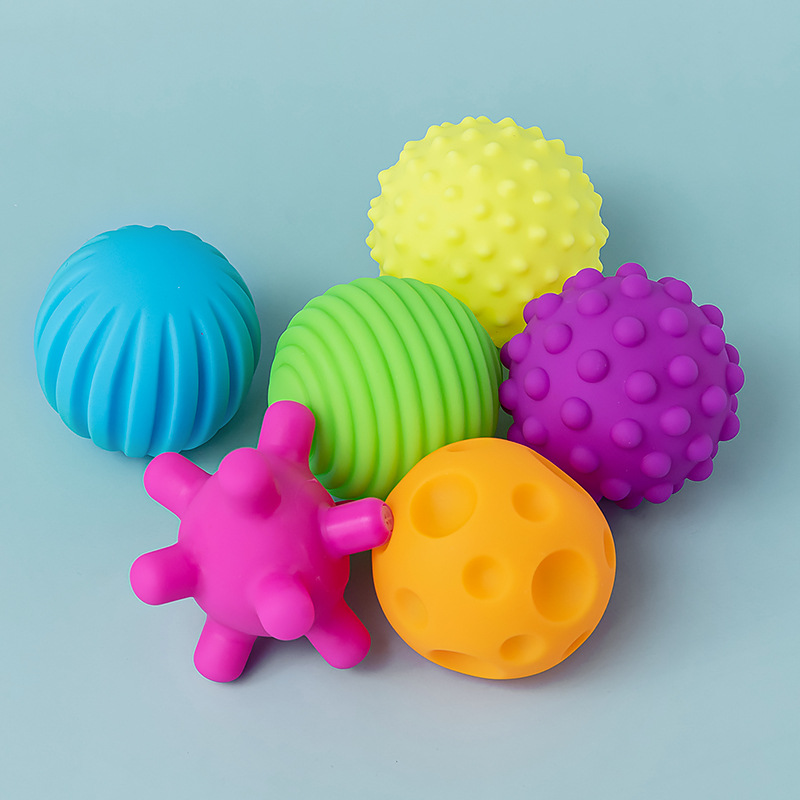 Baby toy soft rubber grip ball Manhattan tactile sensing massage ball puzzle can nibble cognitive ball