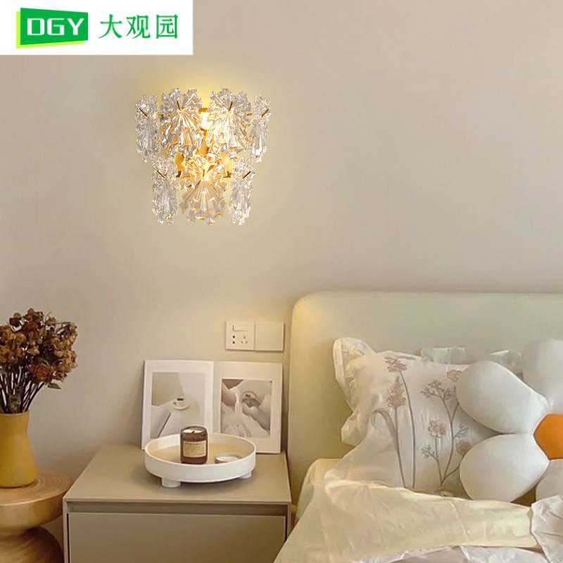 lámpara de pared dormitorio iluminación de cabecera escalera moderna minimalista sala de estar lámpara de pared de fondo francesa lujosa lámpara de cristal 485L