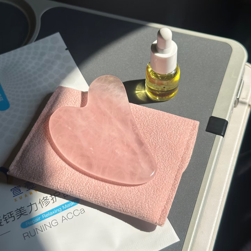 Natural Powder Crystal Heart-shaped Jade Scraping Plate Furong Gem Crystal Facial Scraping Pink Gua Sha Natural Powder Crystal Heart-shaped Jade Scraping Plate Furong Gem Crystal Facial Scraping Pink Gua Sha