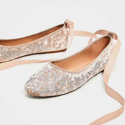 2024 Spring and Summer Versatile Fairy Style Flat Sandals with Laces Hanfu Ballet Single Shoes for Bridesmaids and Brides Wedding Shoes Women Trendy