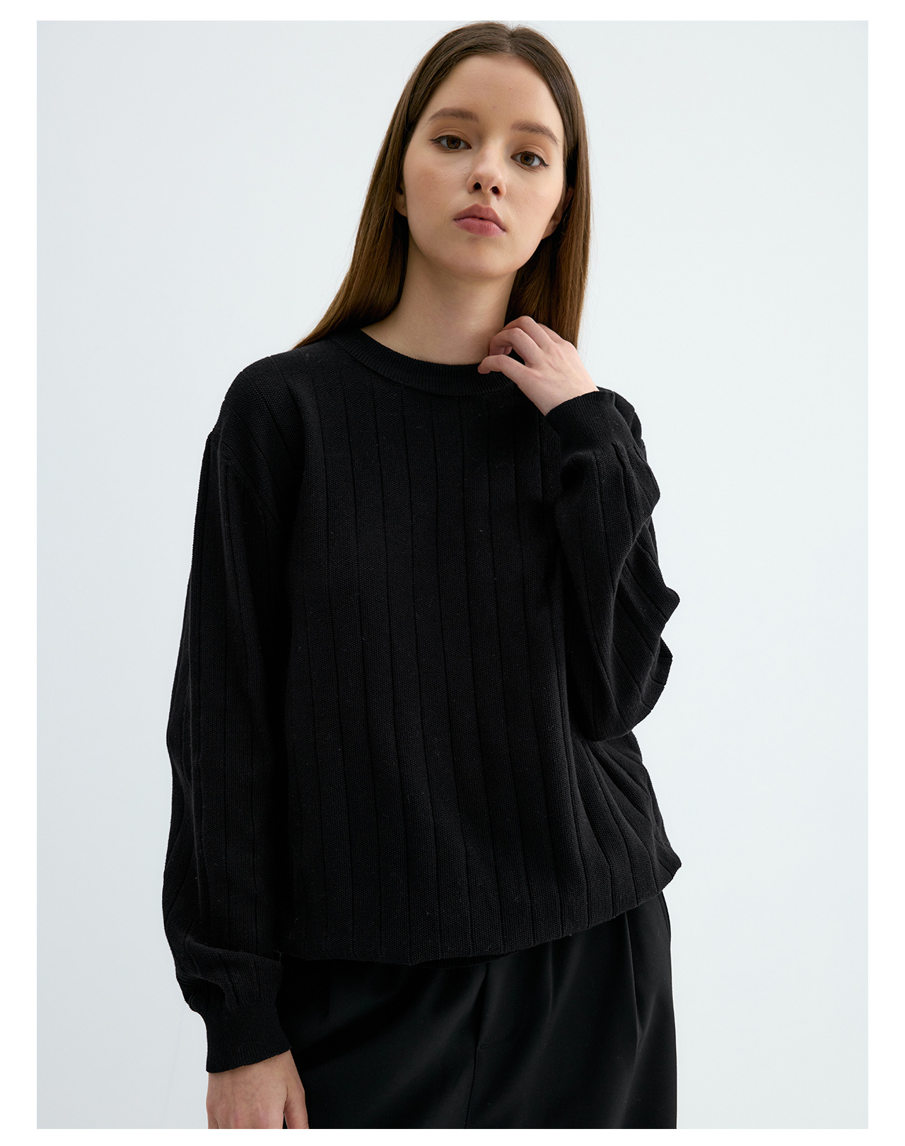 UNF 250g Loose Crew Neck Knit Sweater