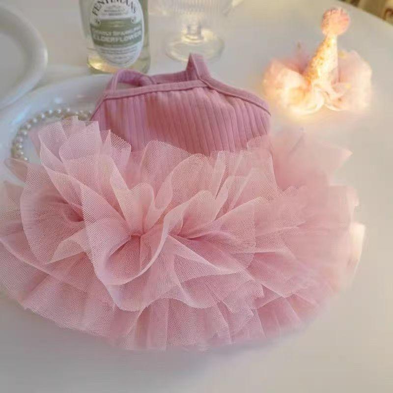 Ropa para mascotas de primavera y verano, una fresca falda de gasa esponjosa de verano, perro, gato, tirantes, falda de una pieza, princesa de Teddy Bomei