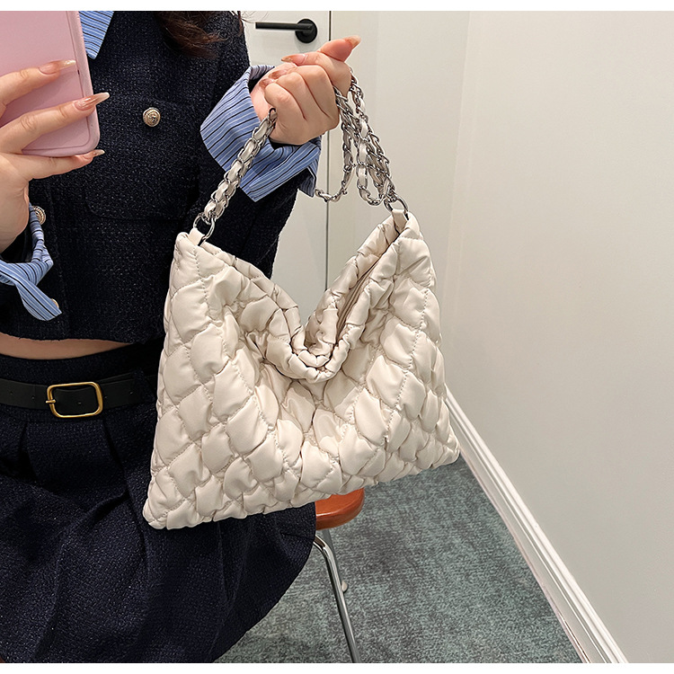 Große Gesteppte Tragetasche Für Damen Geräumige Lingge Schultertasche_voghion.com