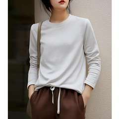 早春の新型2025円襟長袖白いtシャツ女性の小柄な雰囲気に合わせてカジュアルな肩の上着