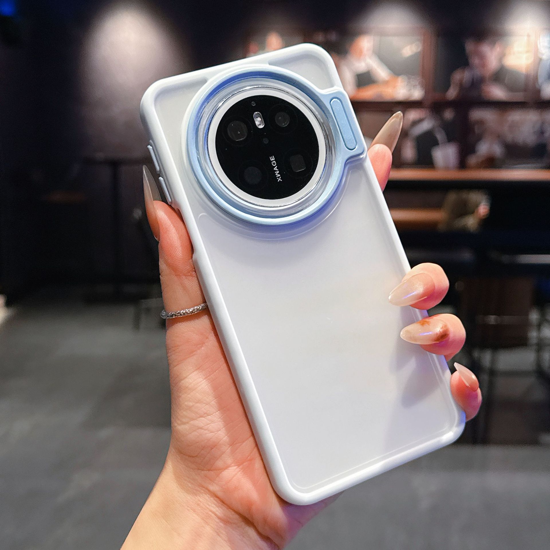 Lens holder [with grooves for glue dripping]—blue