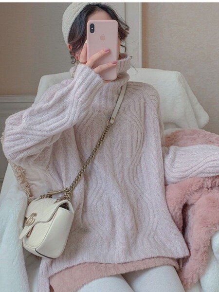 Demi-season warm white knitted sweater