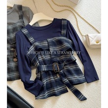 2025时尚套装韩系不规则收腰撞色格子叠穿吊带背心+圆领长袖T恤女