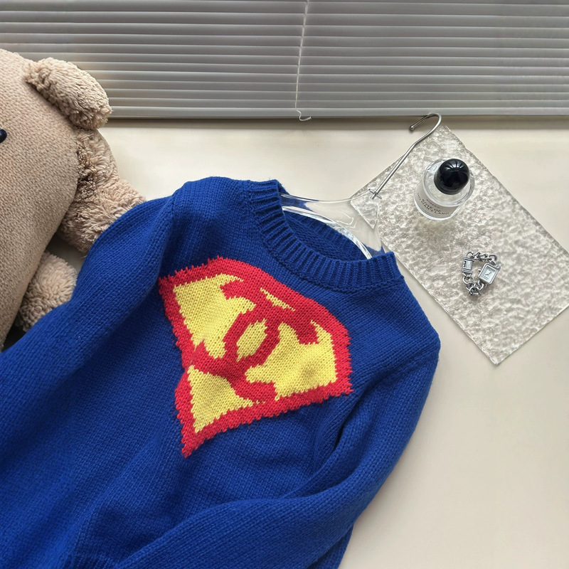Jennie's same style Superman diamond letter logo jacquard round neck knit top 2026 new long-sleeve sweater for women Jennie's same style Superman diamond letter logo jacquard round neck knit top 2026 new long-sleeve sweater for women