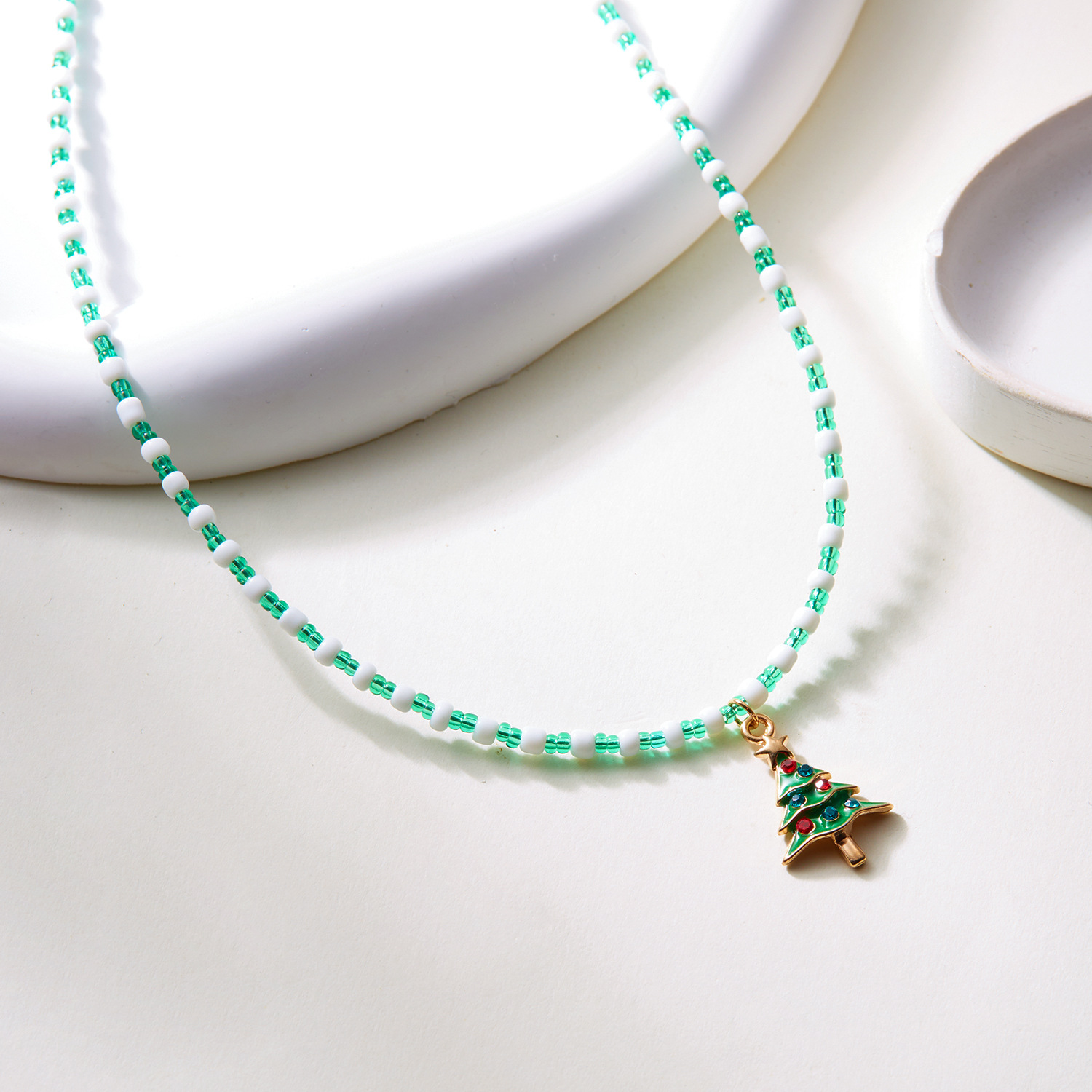 nouveau collier de perles fait main à la mode et polyvalent collier de perles de riz de sapin de Noël Père Noël femme_voghion.com
