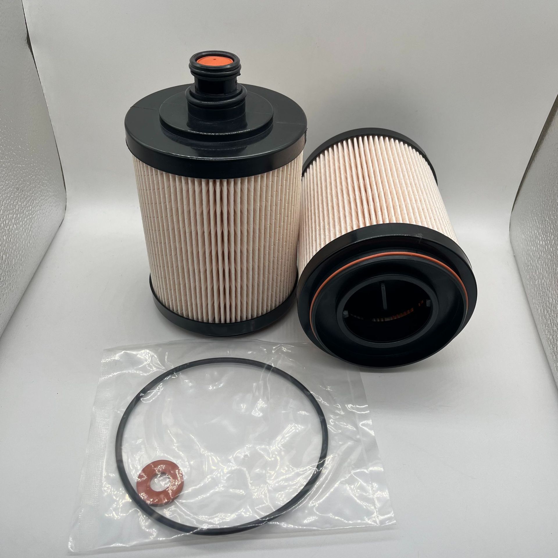 Diesel Fuel Filter L111000000801 Uf0666-007 Diesel Filter Compatible with Foton National Vi