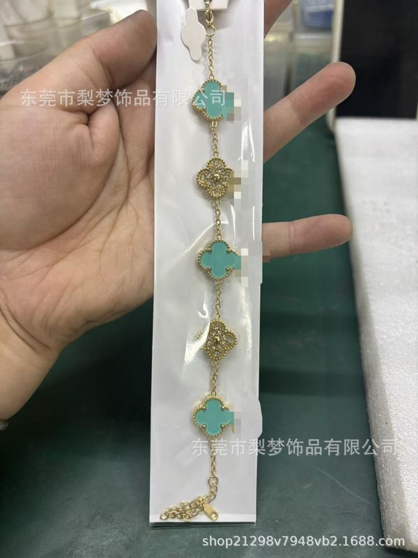 爆款不褪色钛钢双面15mm四叶草镶钻手链18K 手饰女欧美风五花手链|undefined