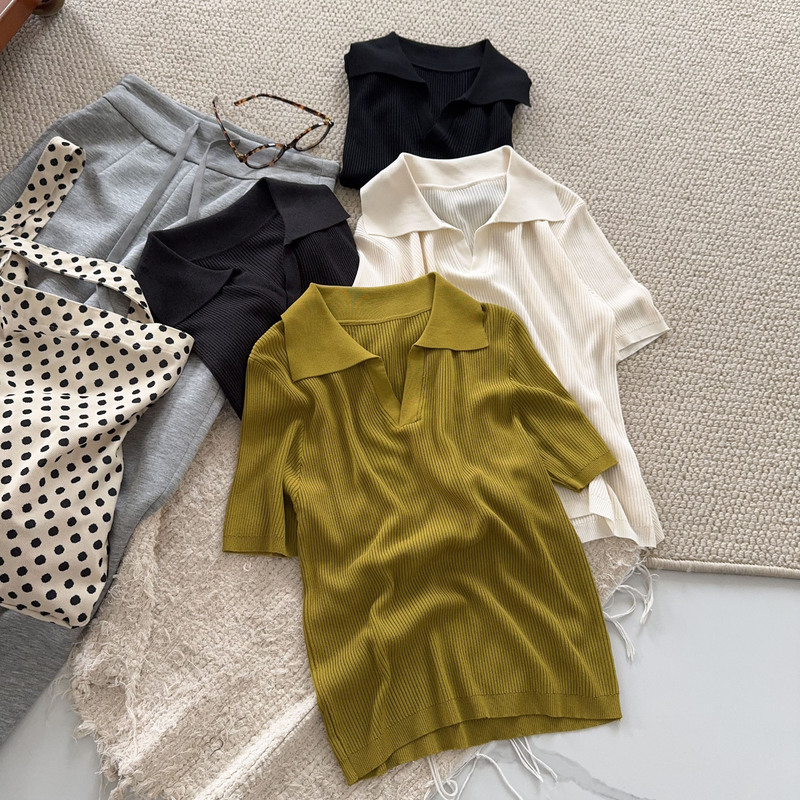 Polo Collar Short-Sleeve Knit Top for Women, Summer Thin Style with Cool Texture, Ribbed Design, Elegant and Suitable for Work and Casual Wear Polo Collar Short-Sleeve Knit Top for Women, Summer Thin Style with Cool Texture, Ribbed Design, Elegant and Suitable for Work and Casual Wear
