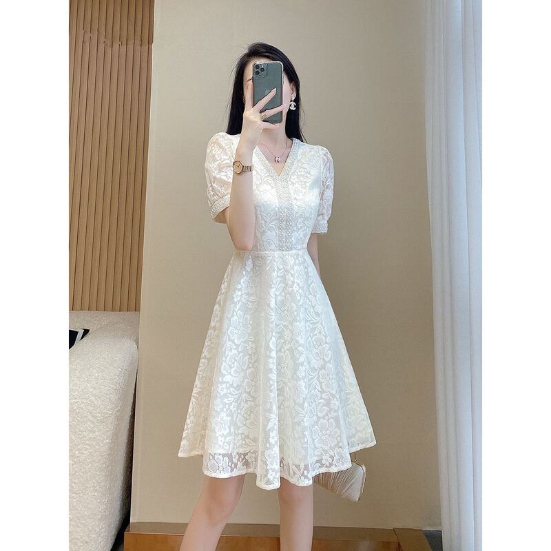 Elegant socialite high-class lace dress 2025 summer new small waist slimming long word skirt