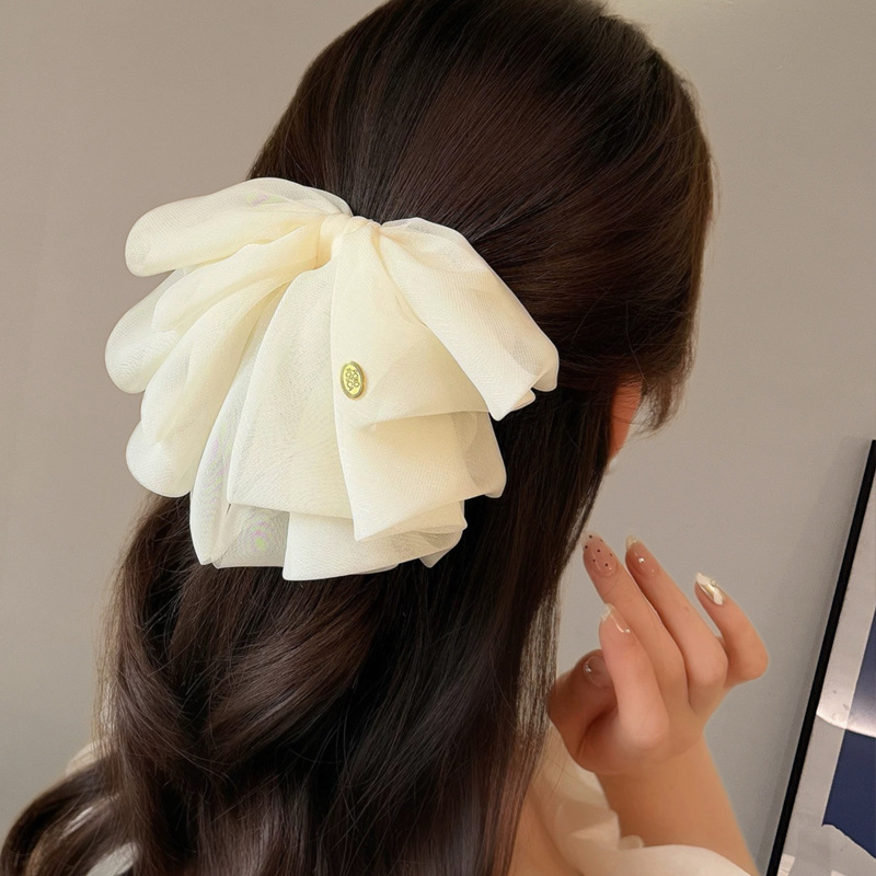 Белый хвостик с бантиком