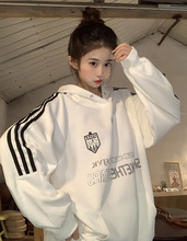 实拍卫衣男女情侣装薄款2025初秋新款潮口袋条纹印花连帽韩版上衣