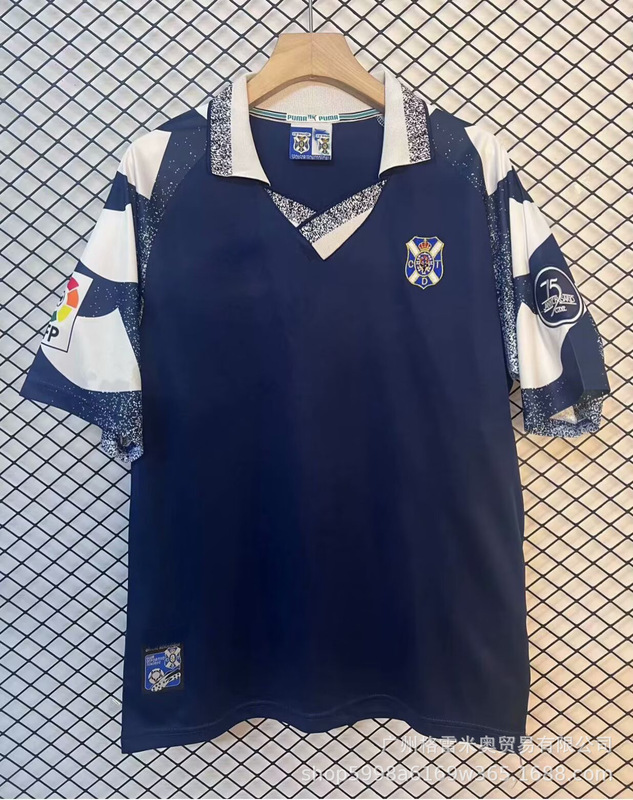 ホットスタイルレトロサッカーユニフォームコレクション 9293 サンドラーン 1995 シェックス ウェンズデイ 0506 マラガジャージドロップシッピング|undefined