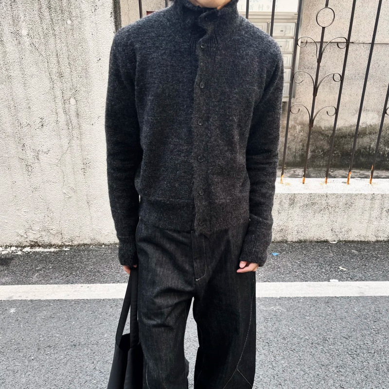 High-Quality Wool-Blend Rolled-Edge Turtleneck Sweater for Men, Autumn and Winter, Regular Shoulder Fit, Button-Up Knit Cardigan Jacket High-Quality Wool-Blend Rolled-Edge Turtleneck Sweater for Men, Autumn and Winter, Regular Shoulder Fit, Button-Up Knit Cardigan Jacket