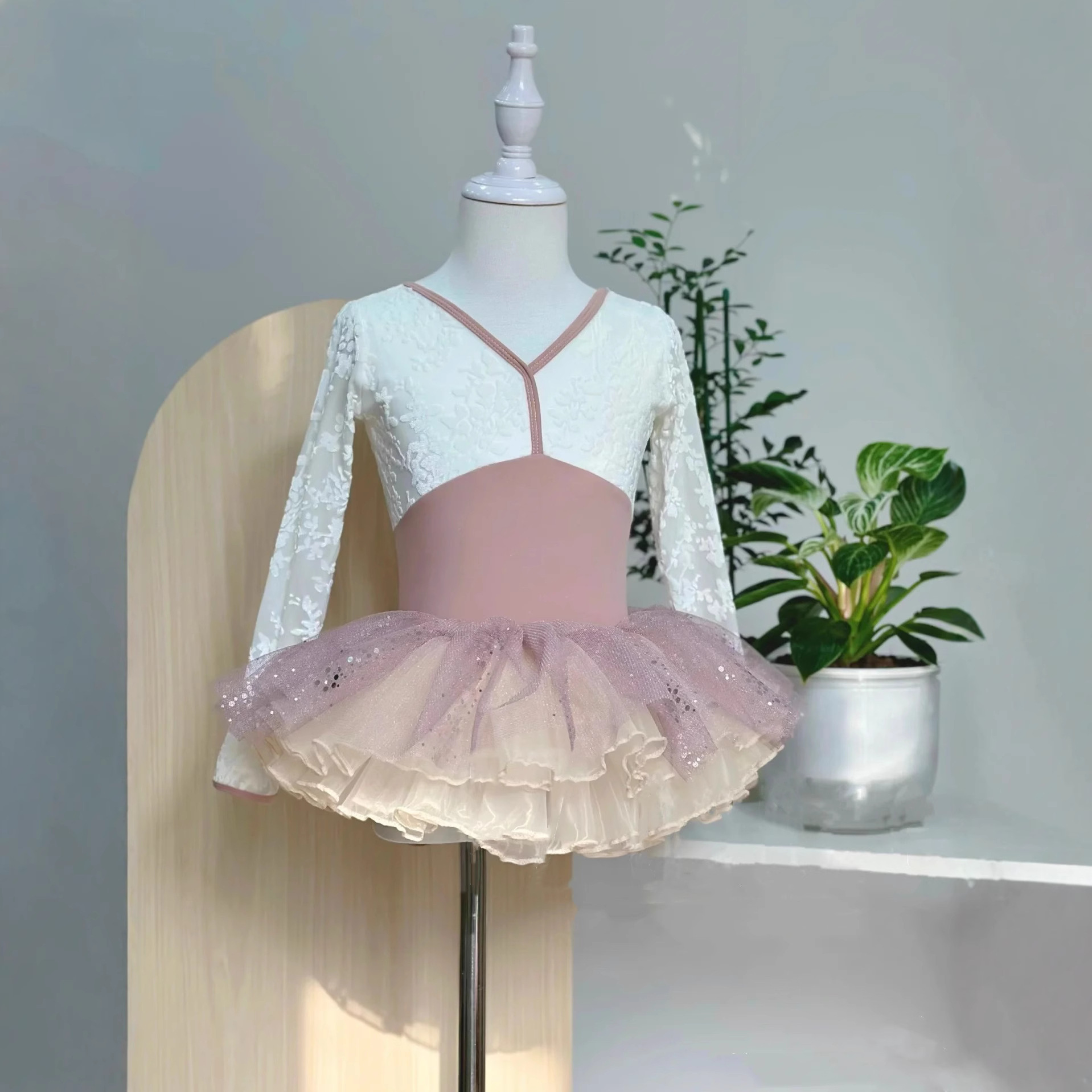 Children's Dance Clothing, Ballet Bodysuit, Long-Sleeved Practice Clothing, Flocked Splicing Gymnastics Clothing, Girls' Basic Skills Training Clothing